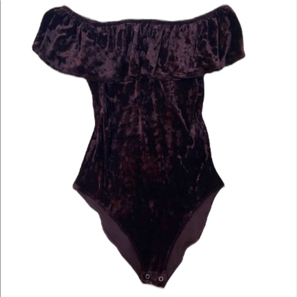 American Eagle Outfitters Tops - American Eagle Velvet Snap-on Off-Shoulder Bodysuit